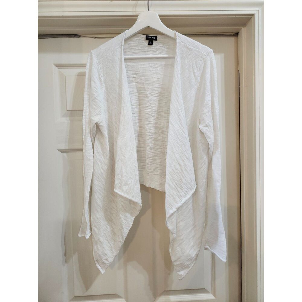 Slub Shrug Plus Size 2 Torrid 3/4 Sleeve Cropped over the shoulder Shrug